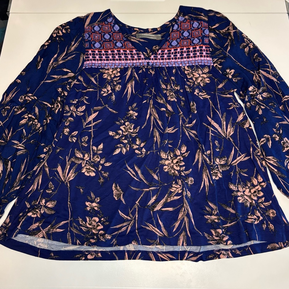 Anthropologie Indigo Floral Peasant Blouse with Embroidery size Small 3/4 Sleeve